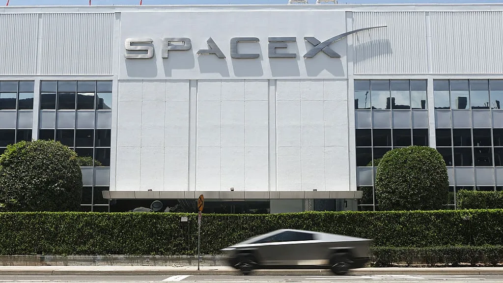 Google: Συμφωνία 30 δισ. με SpaceX για υπολογιστική ισχύ, 920 εκατ. μηνιαίως