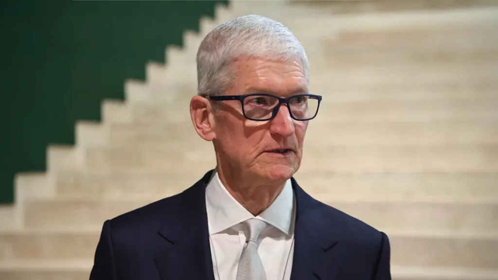 Τζον Τέρνους νέος CEO της Apple από 1η Σεπτεμβρίου, Τιμ Κουκ Εκτελεστικός Πρόεδρος