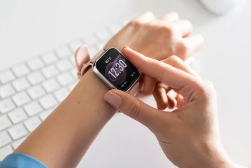 Apple Watch και iPhone: Νέα λειτουργία για ταυτόχρονη αφύπνιση ξυπνητηριού